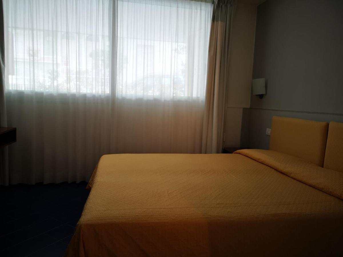 Residence Adriatico Gabicce Mare Dış mekan fotoğraf