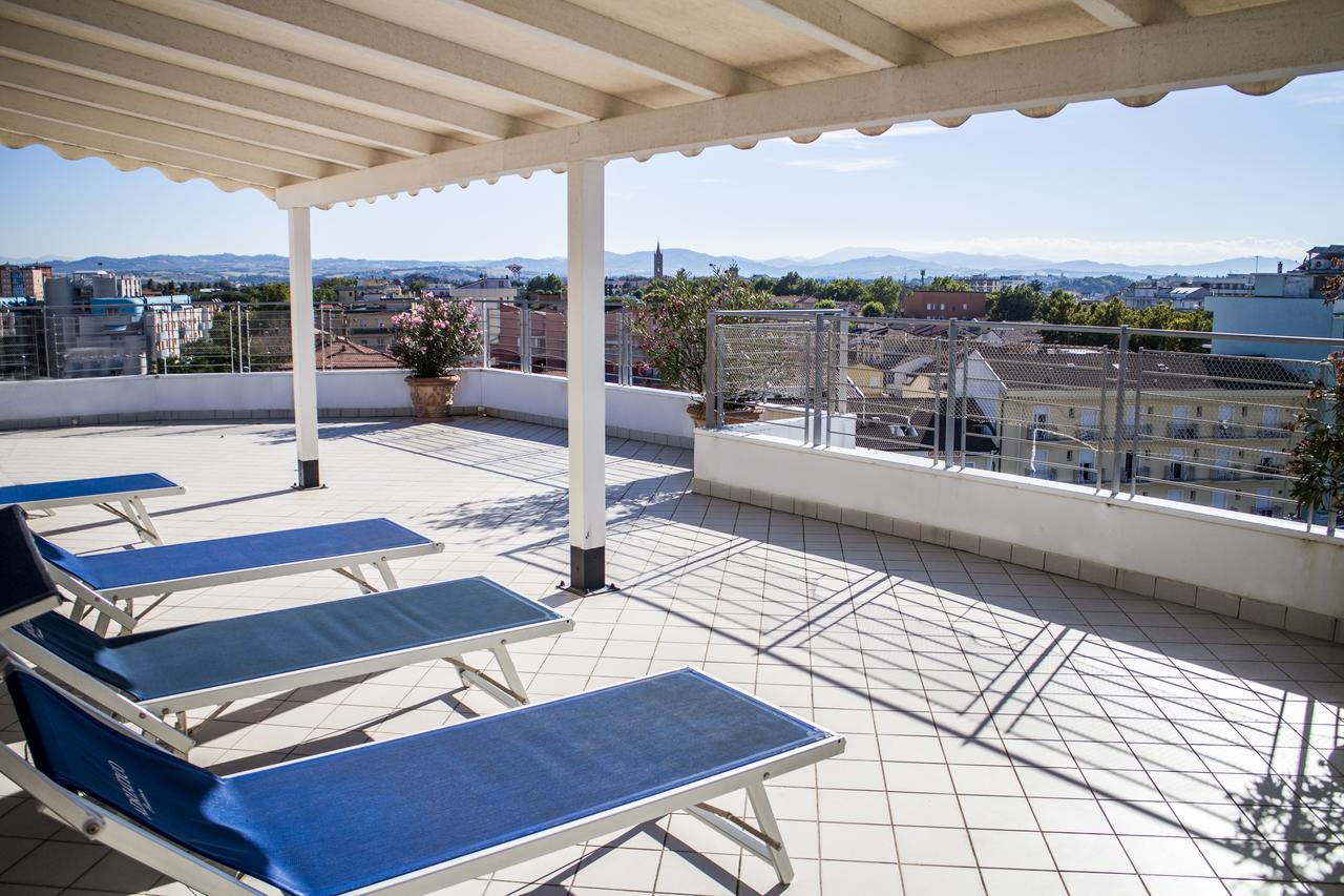 Residence Adriatico Gabicce Mare Dış mekan fotoğraf