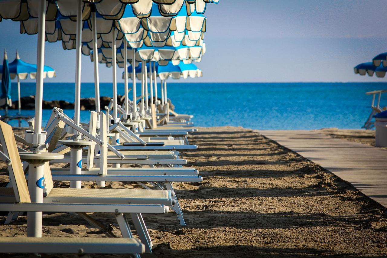 Residence Adriatico Gabicce Mare Dış mekan fotoğraf